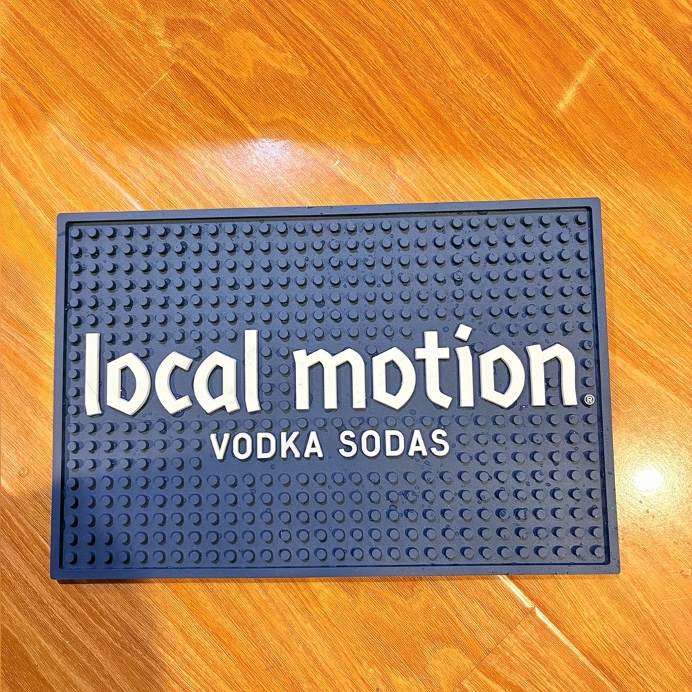 Like New Rubber Pad / Bar Mat -12”x8”
